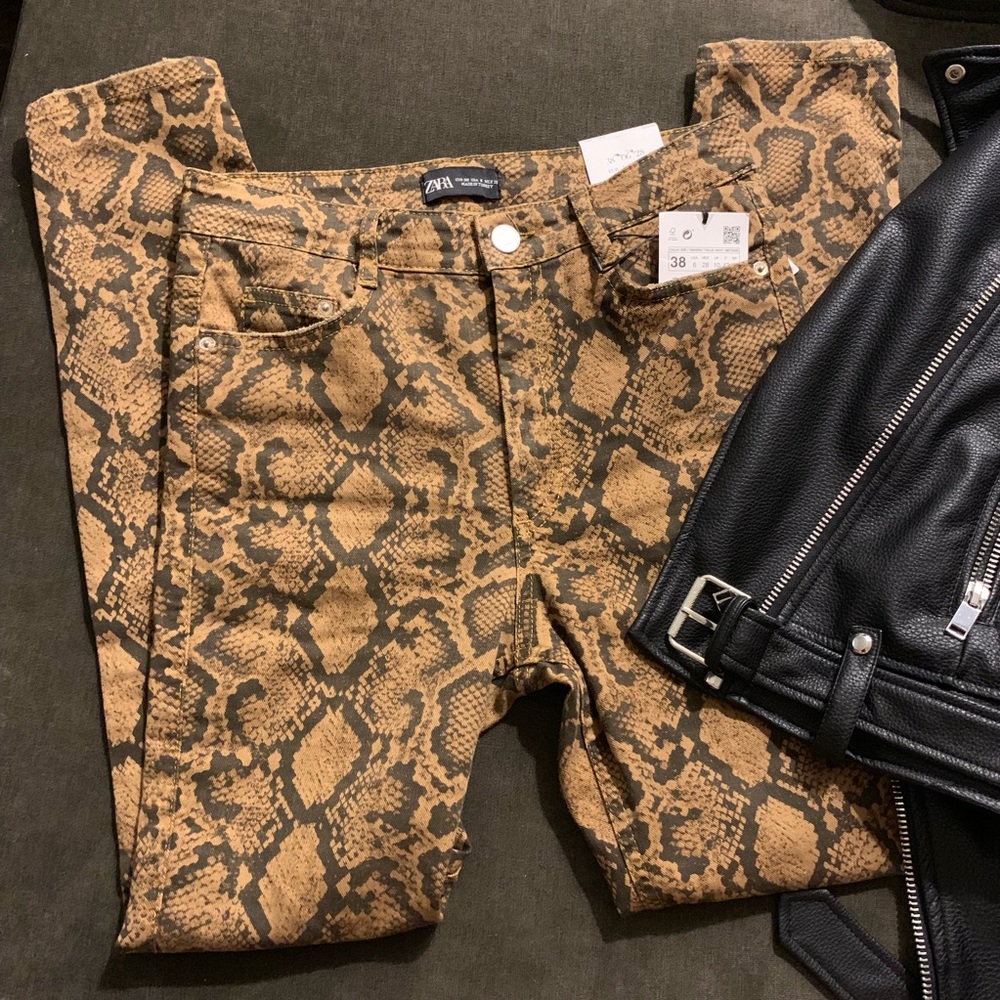 Snake Print / Python High Rise Zara Jeans